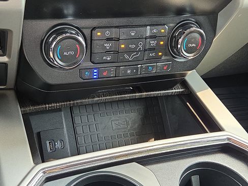 Used 2021 Ford F250 Lariat AWD/4WD image 19