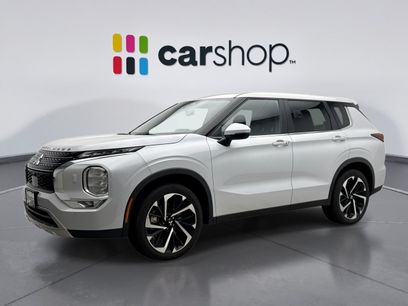 Used 2024 Mitsubishi Outlander SE