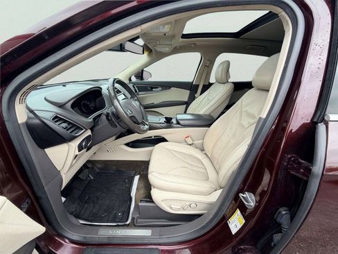 Used 2018 Lincoln MKX Reserve w/ Lincoln MKX Climate Package AWD/4WD image 27