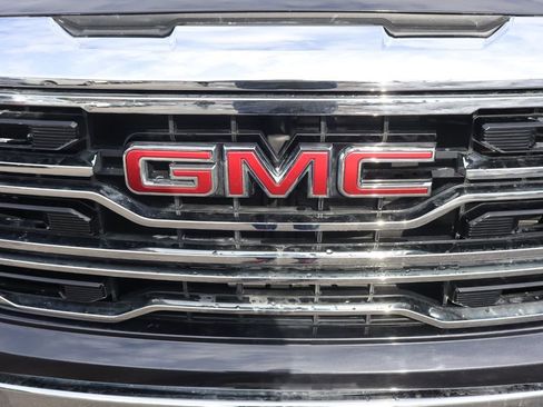 Used 2025 GMC Sierra 1500 SLT image 30