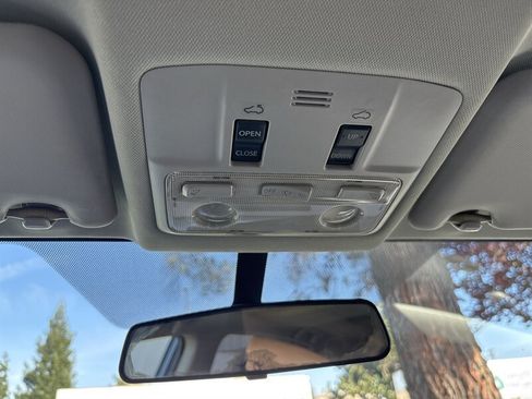 Used 2013 Toyota RAV4 XLE FWD image 43