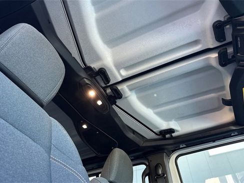 Certified 2025 Jeep Gladiator Nighthawk image 16