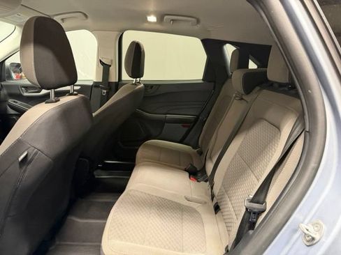 Used 2022 Ford Escape SE w/ Convenience Package FWD image 19