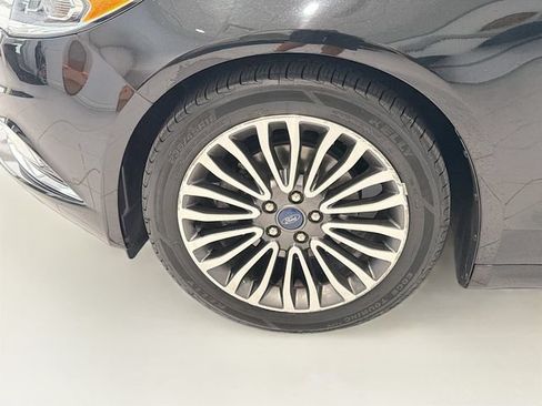 Used 2018 Ford Fusion Titanium AWD/4WD image 25