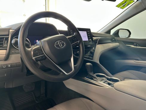 Used 2023 Toyota Camry LE image 9