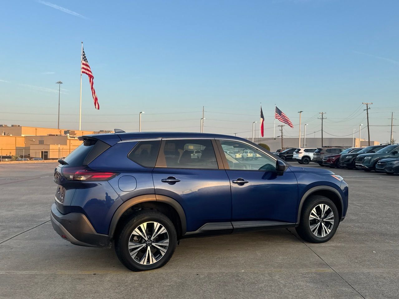 Used 2023 Nissan Rogue SV AWD/4WD image 24
