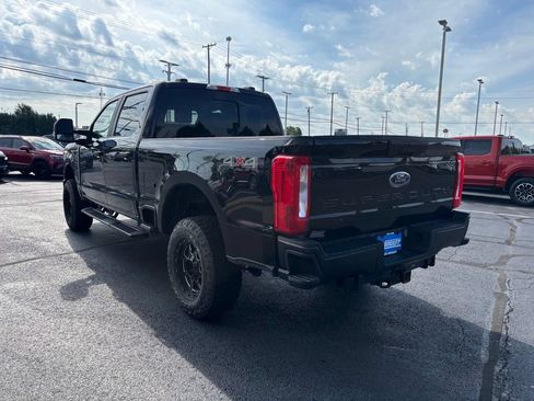 Used 2023 Ford F250 XL w/ XL Off-Road Package AWD/4WD image 4