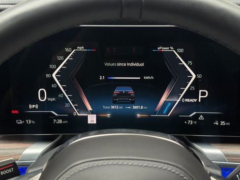 Used 2023 BMW i7 xDrive60 w/ Executive Package 2 AWD/4WD image 22