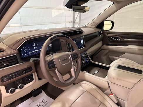 Certified 2023 GMC Yukon Denali w/ Advanced Technology Package image 10