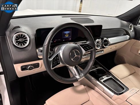 Certified 2024 Mercedes-Benz EQB 300 4MATIC image 10