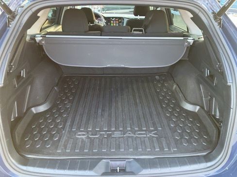 Used 2025 Subaru Outback Premium image 26