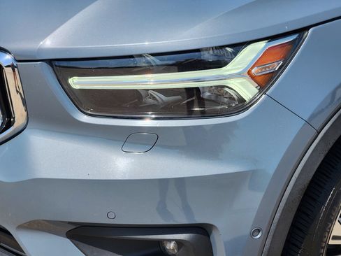 Used 2021 Volvo XC40 T4 Inscription w/ Advanced Package FWD image 6