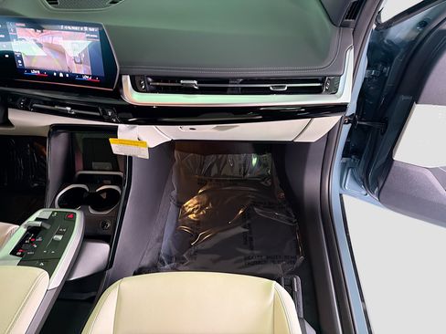 New 2026 BMW X1 xDrive28i w/ Technology Package image 18