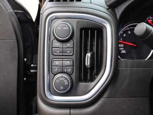 Used 2021 Chevrolet Silverado 1500 LT Trail Boss AWD/4WD image 13