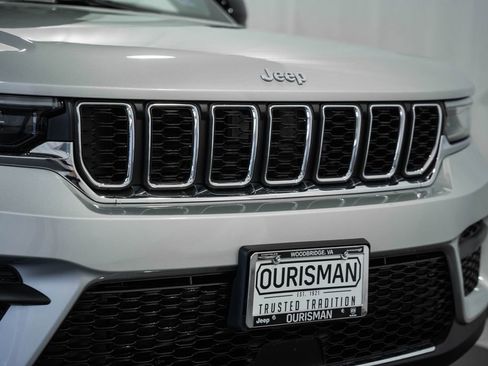New 2026 Jeep Grand Cherokee Laredo X image 12