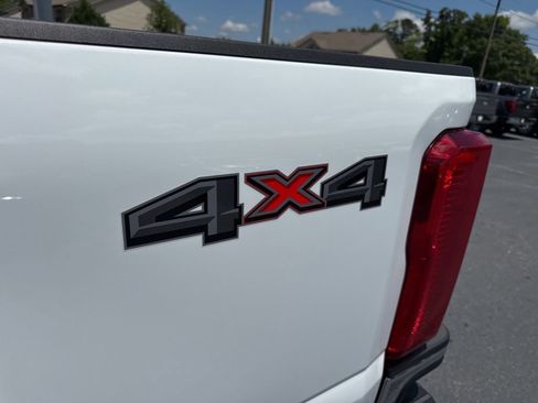 Used 2025 Ford F250 XLT AWD/4WD image 33