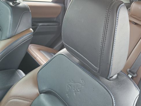Used 2024 Ford Bronco Outer Banks AWD/4WD image 15