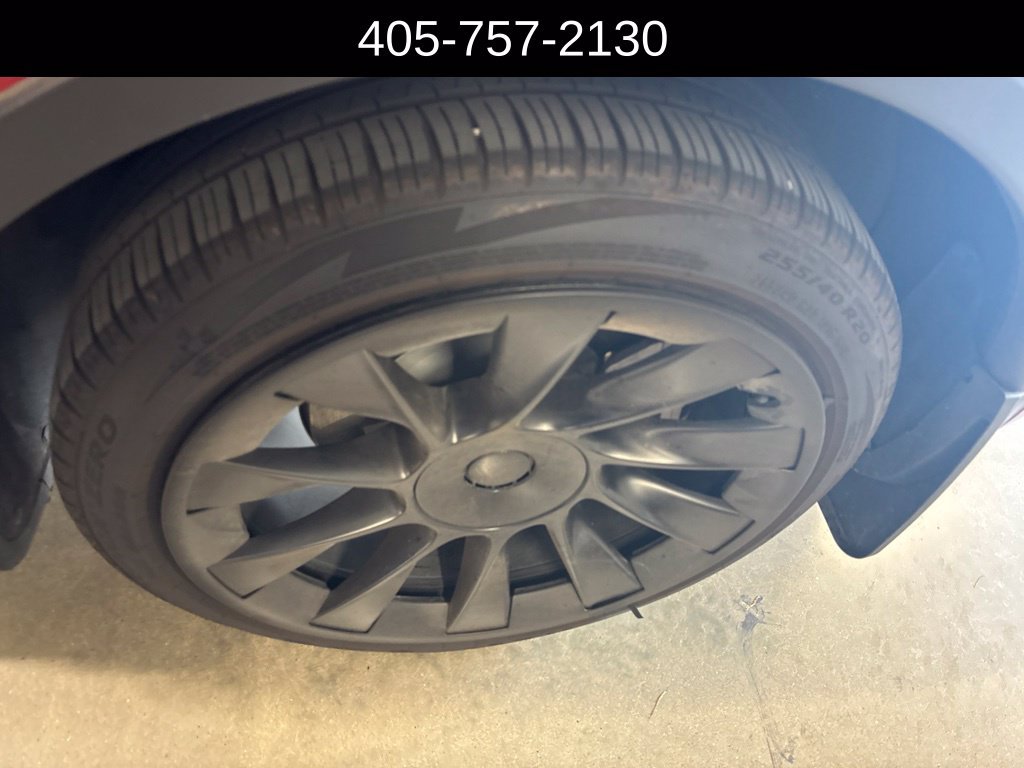Used 2022 Tesla Model Y Long Range AWD/4WD image 8
