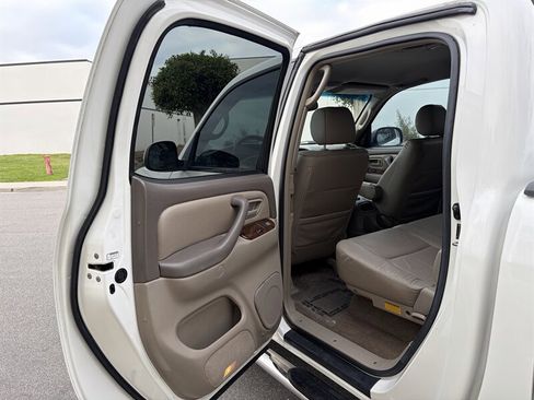 Used 2005 Toyota Tundra Limited RWD image 24