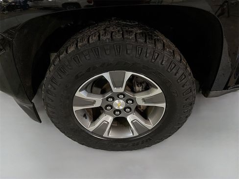 Used 2020 Chevrolet Colorado Z71 image 29