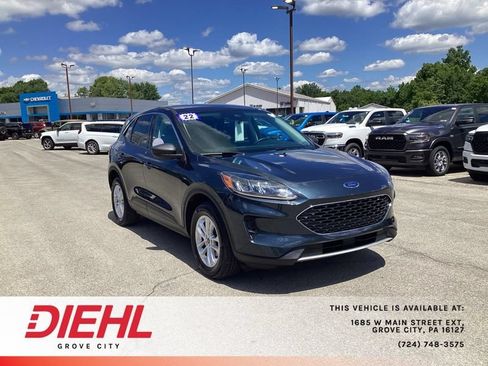 Used 2022 Ford Escape SE w/ Cold Weather Package AWD/4WD image 1