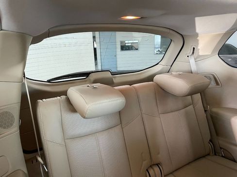 Used 2015 Nissan Pathfinder Platinum image 30