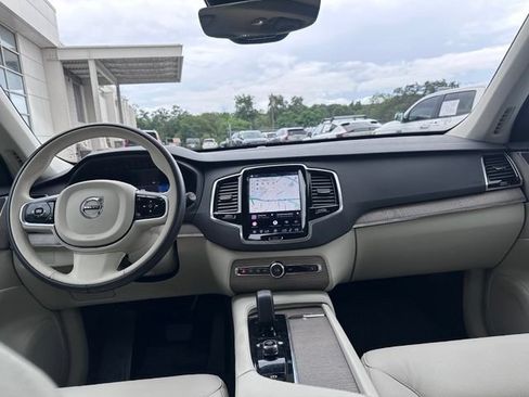 Certified 2023 Volvo XC90 B5 Plus w/ Protection Package Premier AWD/4WD image 17