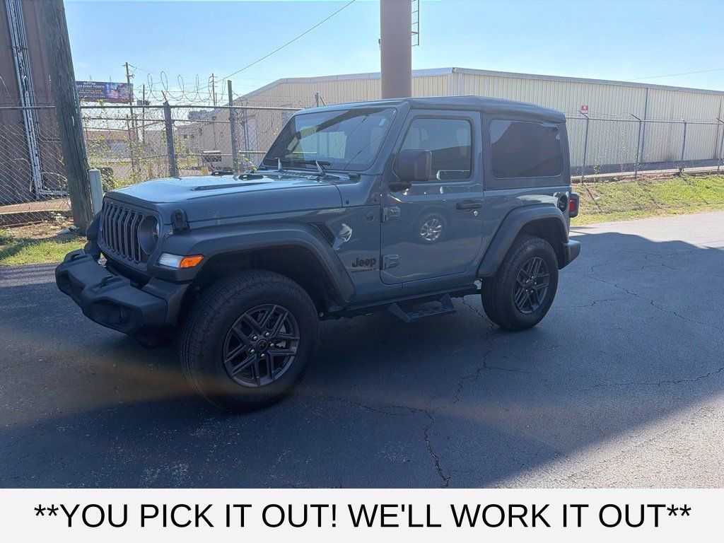 Used 2025 Jeep Wrangler Sport AWD/4WD image 3