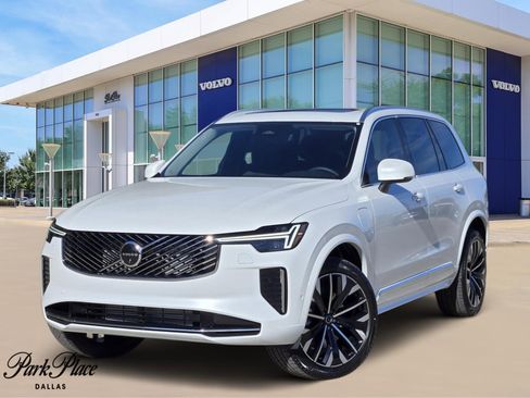 New 2026 Volvo XC90 T8 Plus image 1