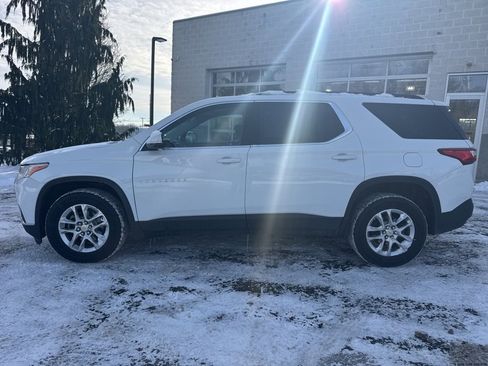 Used 2020 Chevrolet Traverse LT image 6