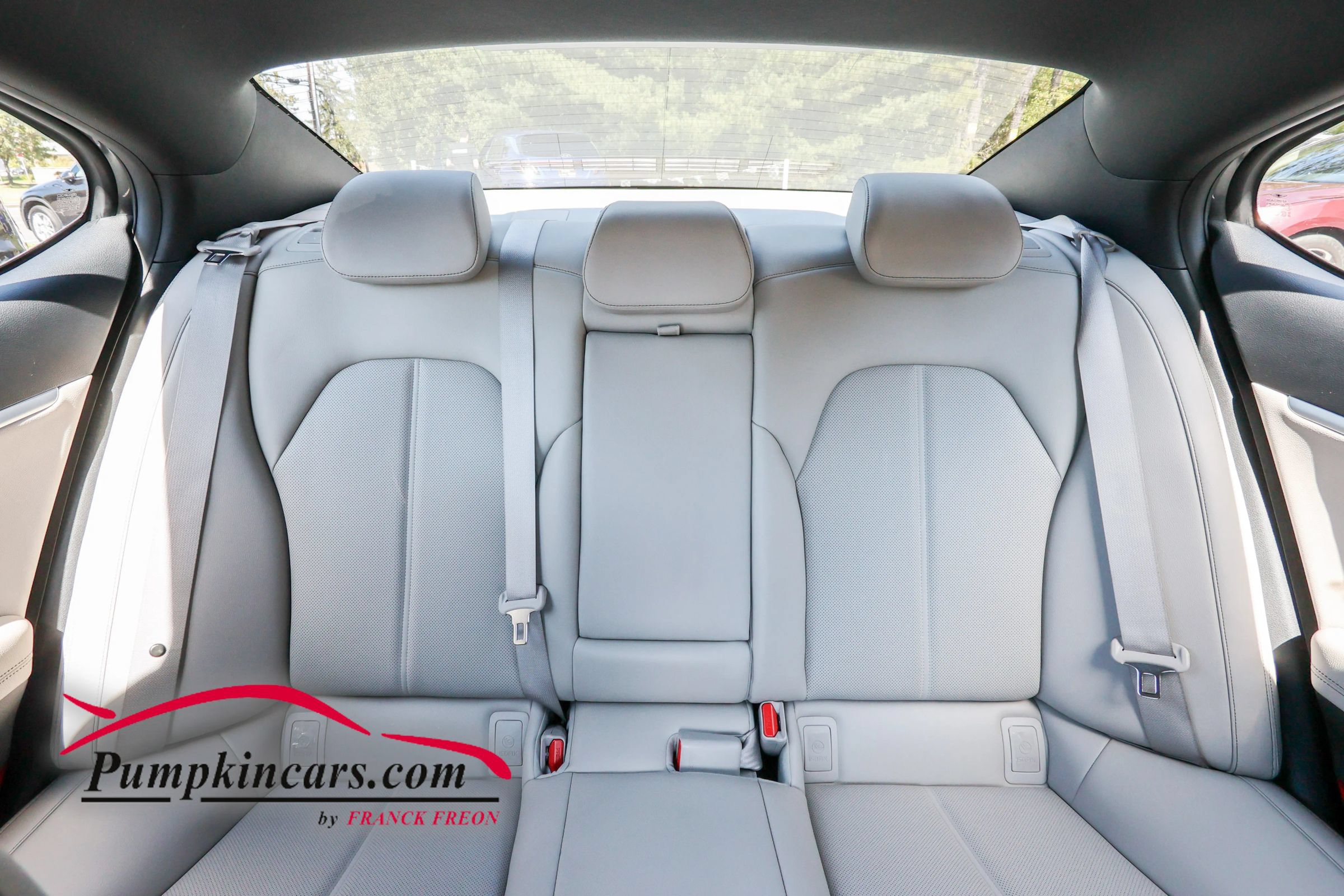 Used 2023 Genesis G70 2.0T RWD image 30