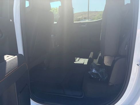New 2026 GMC Sierra 1500 AT4 w/ AT4 Premium Package AWD/4WD image 12