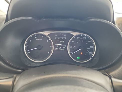 Used 2022 Nissan Versa S FWD image 21