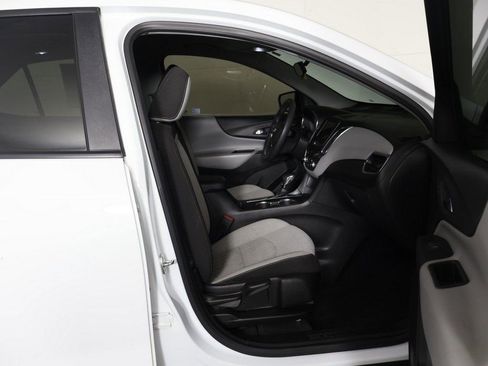 Used 2022 Chevrolet Equinox LS w/ LS Convenience Package FWD image 27