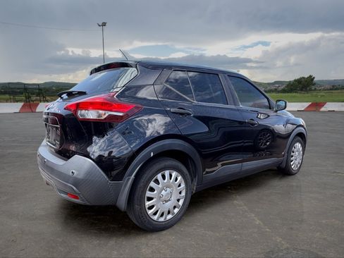 Used 2020 Nissan Kicks S FWD image 3