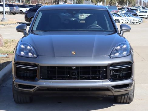 Used 2020 Porsche Cayenne Turbo image 3