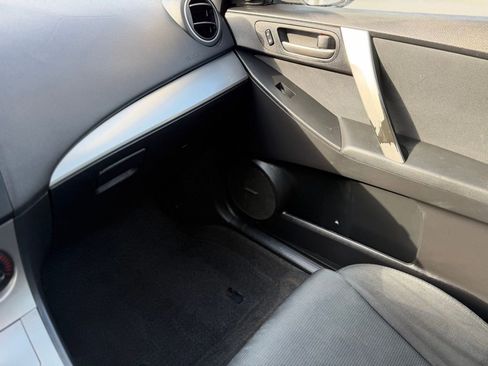 Used 2010 MAZDA MAZDA3 s Sport FWD image 27