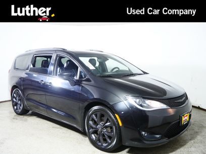 Used 2020 Chrysler Pacifica Touring-L