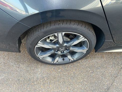 Used 2025 Honda Civic Sport image 12