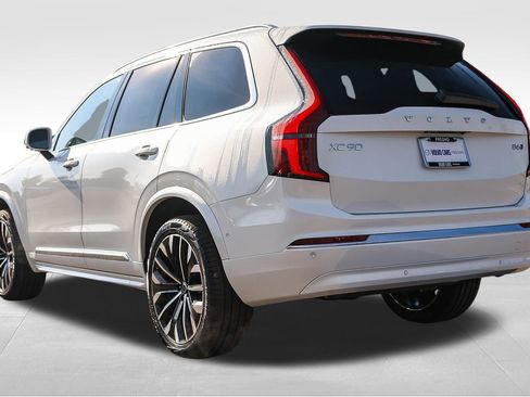 New 2026 Volvo XC90 B6 Ultra w/ Protection Package image 7
