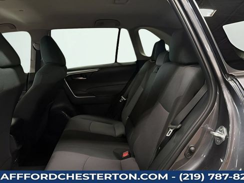 Used 2025 Toyota RAV4 XLE AWD/4WD image 25