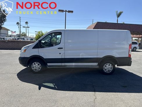 Used 2016 Ford Transit 250 130 Low Roof w/ Exterior Upgrade Package RWD image 5
