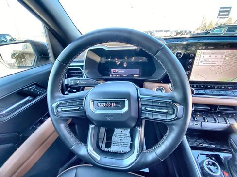 Used 2023 GMC Canyon AT4 w/ AT4 Premium Package image 33