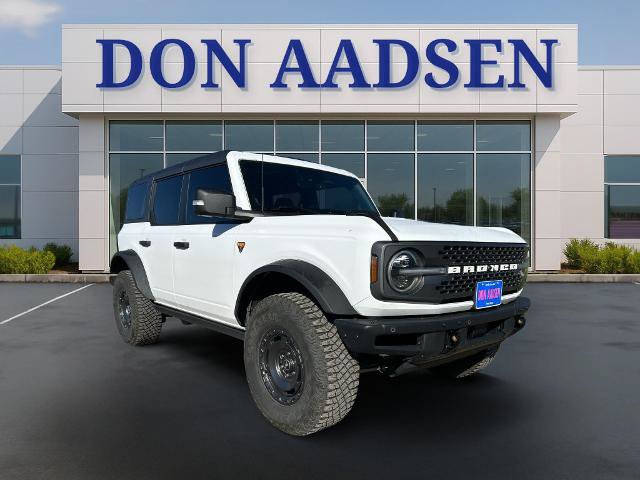 Certified 2024 Ford Bronco Badlands AWD/4WD image 3