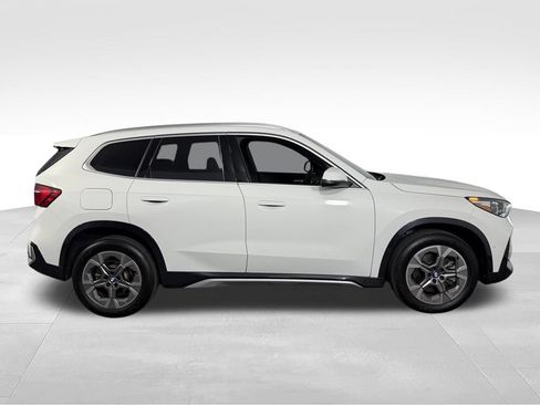 Used 2025 BMW X1 xDrive28i w/ Convenience Package AWD/4WD image 4
