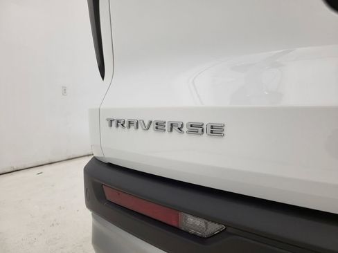 New 2026 Chevrolet Traverse LT w/ Driver Confidence Package FWD image 23