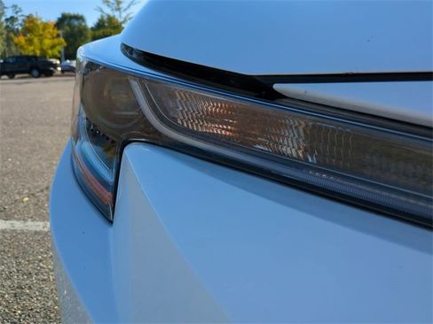 Used 2024 Toyota Corolla LE image 10
