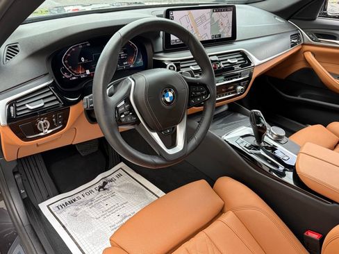 Used 2023 BMW 530i w/ Convenience Package RWD image 22