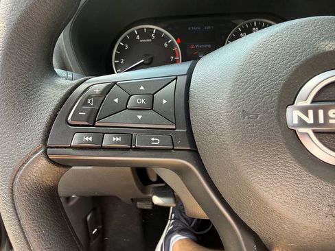 Used 2025 Nissan Sentra S FWD image 20