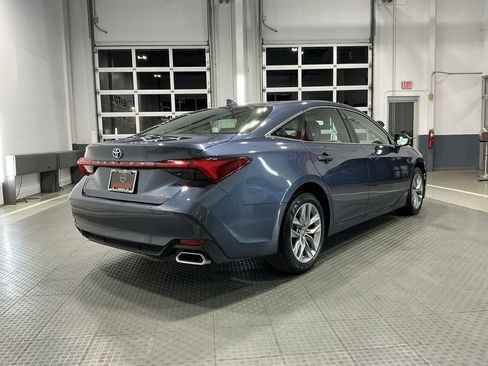Used 2022 Toyota Avalon XLE image 37